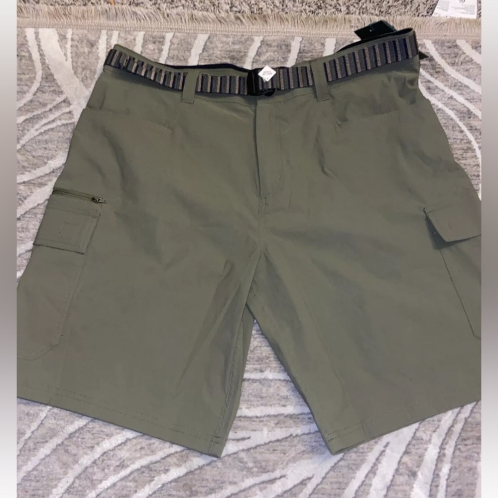 Orvis Men's Olive Green Cargo Shorts
